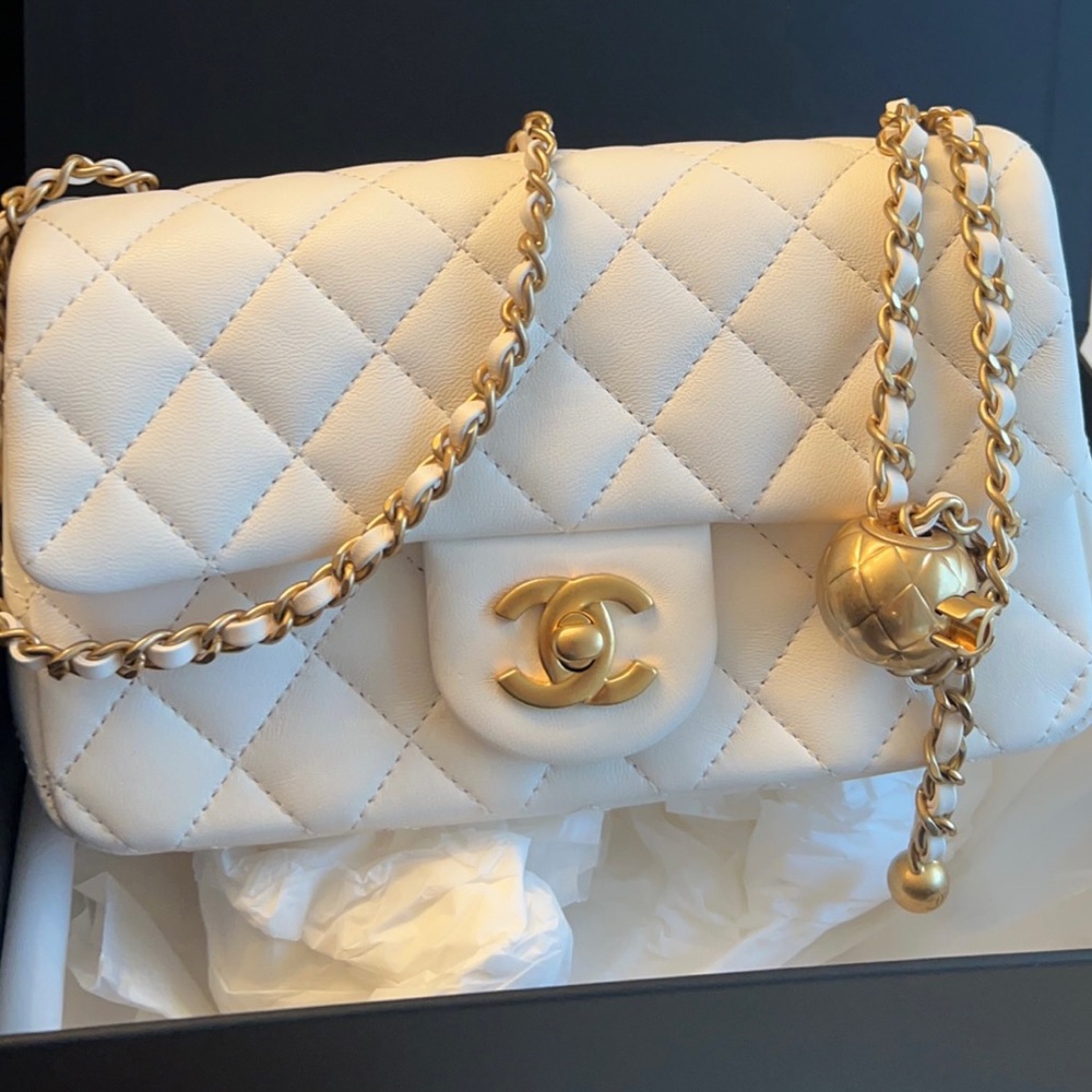 BNIB CHANEL MINI CC PEARL CRUSH BAG IN LAMBSKIN
